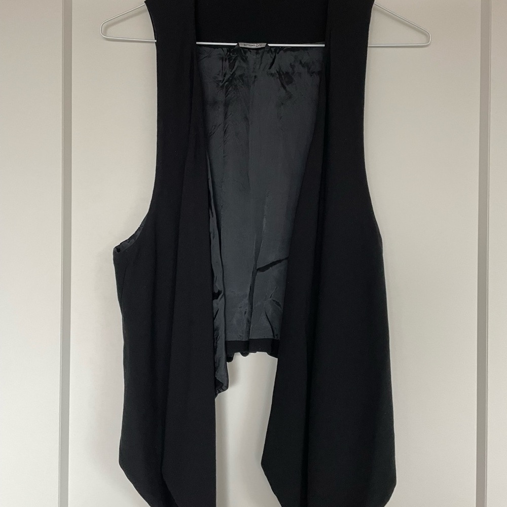 Massimo Dutti Black Plunge Sleeveless Vest
